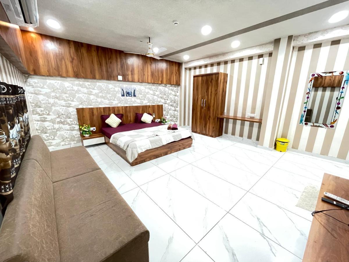 Kesar Hotel Viramgam Exterior photo